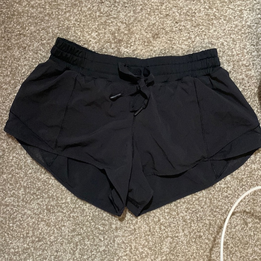 Lululemon, size 4, low rise short, with tie waist band